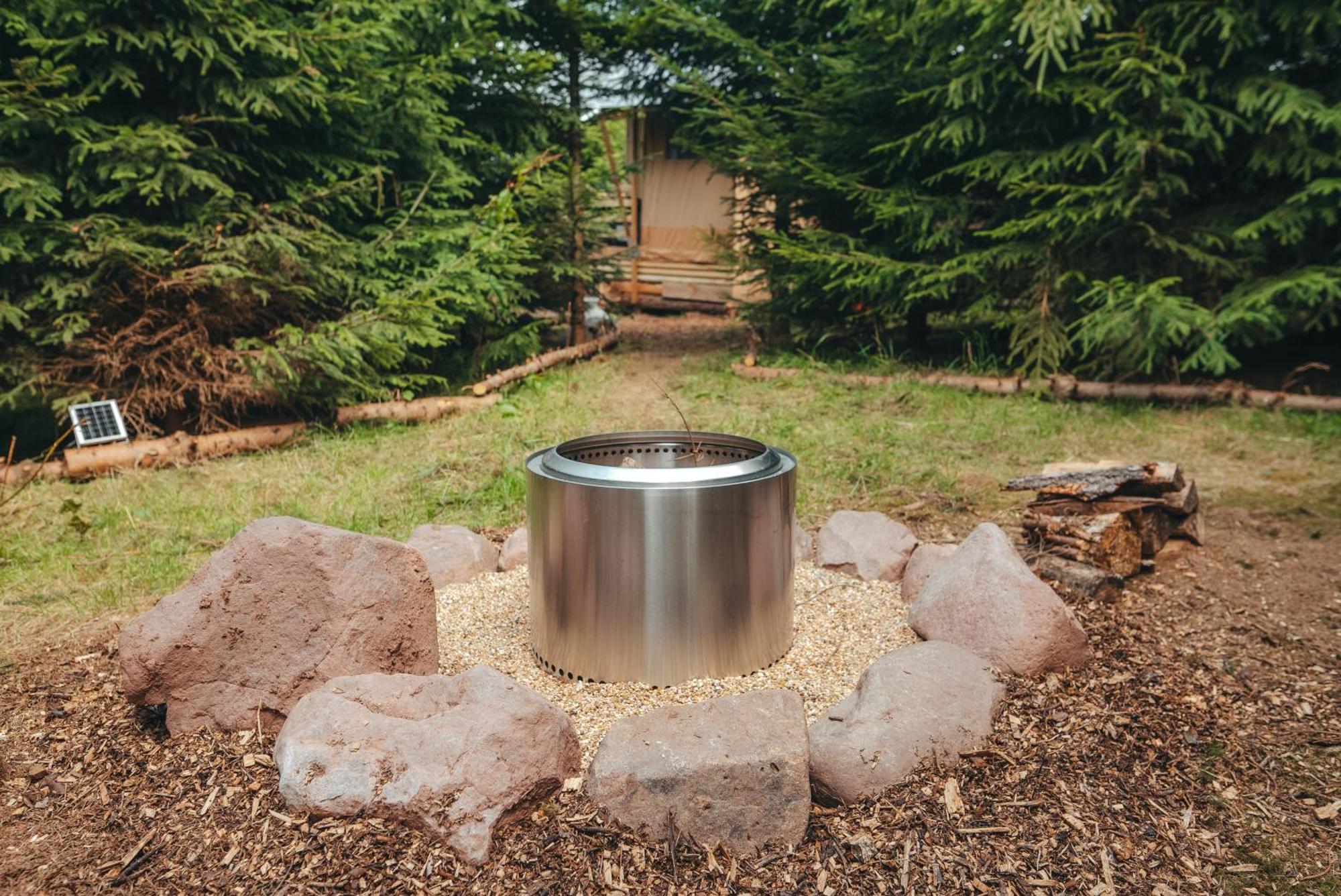 Cosy Forest Lodge Penrhos  Exterior photo